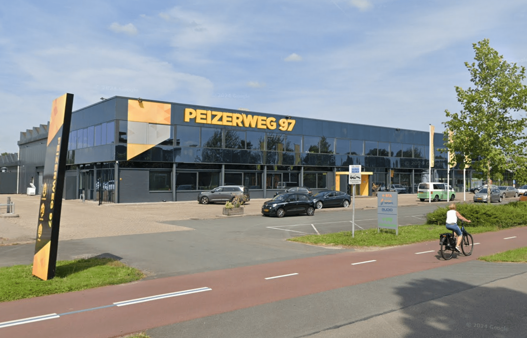 Magazijnuitbreiding voor deurbeslag in Groningen aan de Peizerweg 97