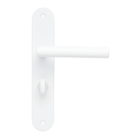 Witte deurklink op rond schild met hartafstand 63 mm van Ostiumhome.