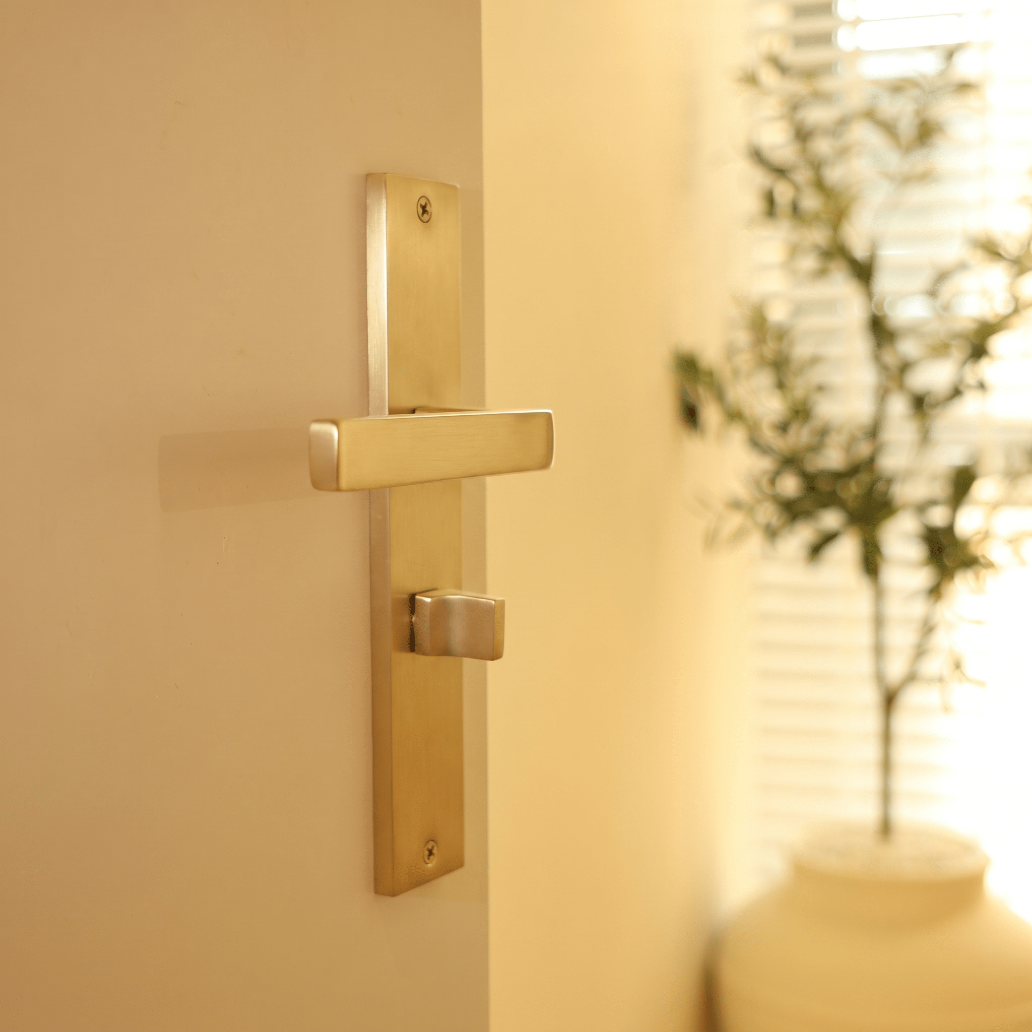 Alassio - Gouden WC-slot op Recht Lang Schild - PC 63 mm – afbeelding 9
