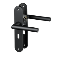 Mat zwarte Belluno deurklink 225 × 40 mm op rond schild met SL 56 mm sleutelgat voor moderne binnendeuren 
